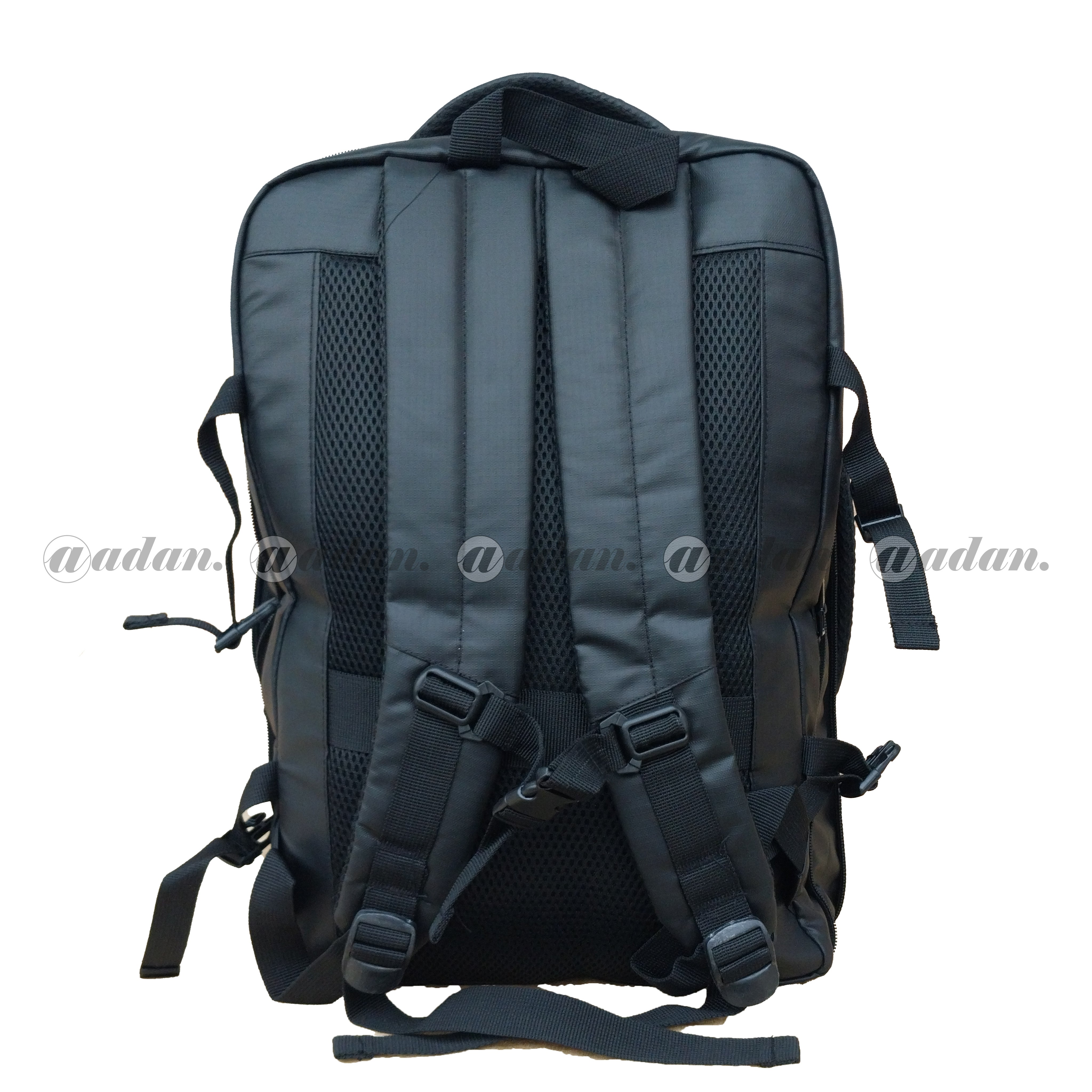 Arctic Hunter 01
